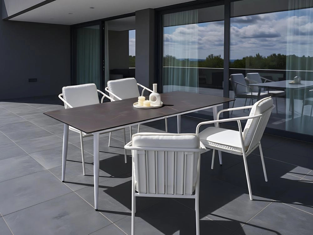 Tavolo da giardino con piano in HPL grigio scuro e struttura in alluminio bianco resistente ai raggi UV all'acqua per esterni, in stile moderno