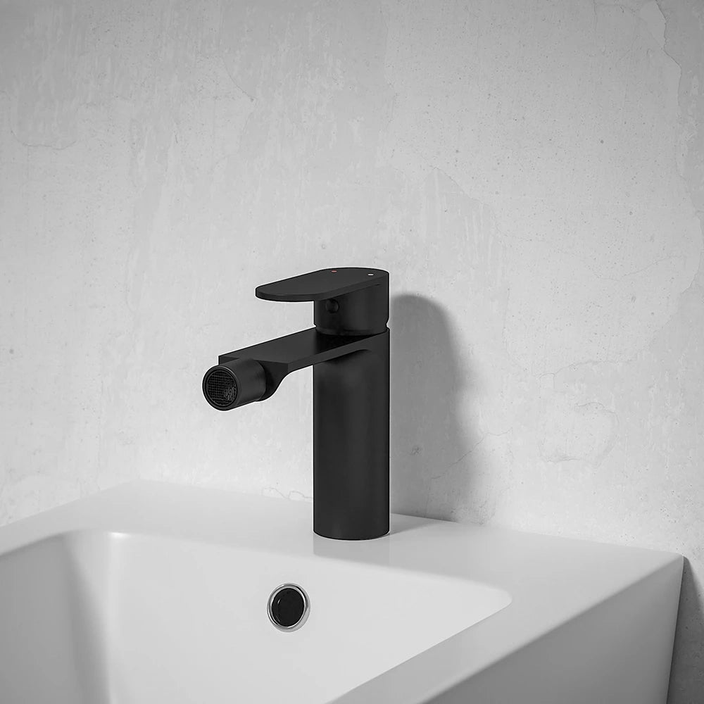 Set miscelatori: lavabo ad incasso bidet senza scarico e incasso doccia monocomando nero opaco | Kerry