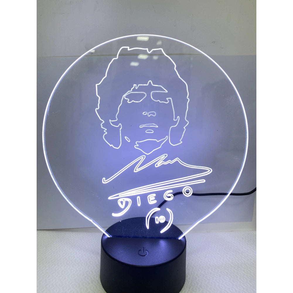 Trade Shop - Lampada Da Tavolo A Batterie Usb Con Volto Stilizzato Di Diego Armando Maradona -