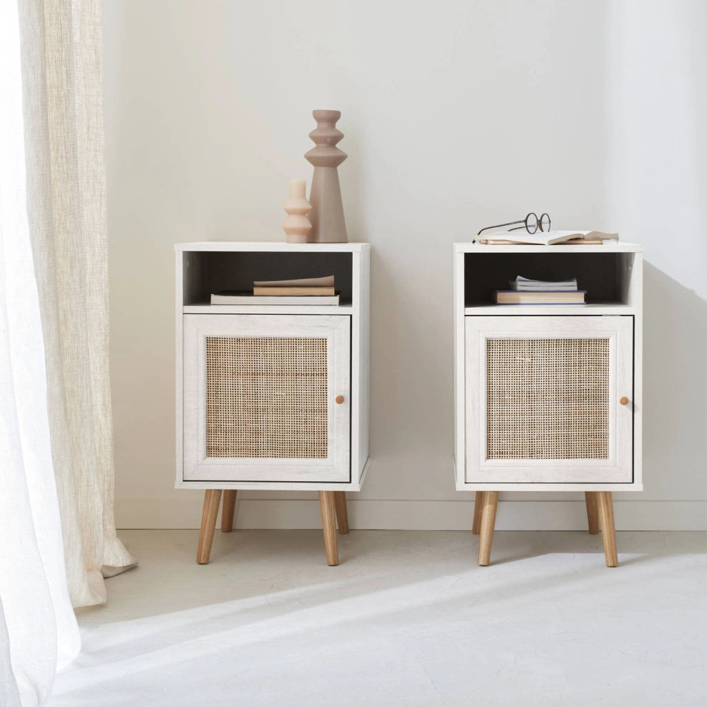 Set 2 comodini scandinavi in intrecciatura cannage, bianco sporco