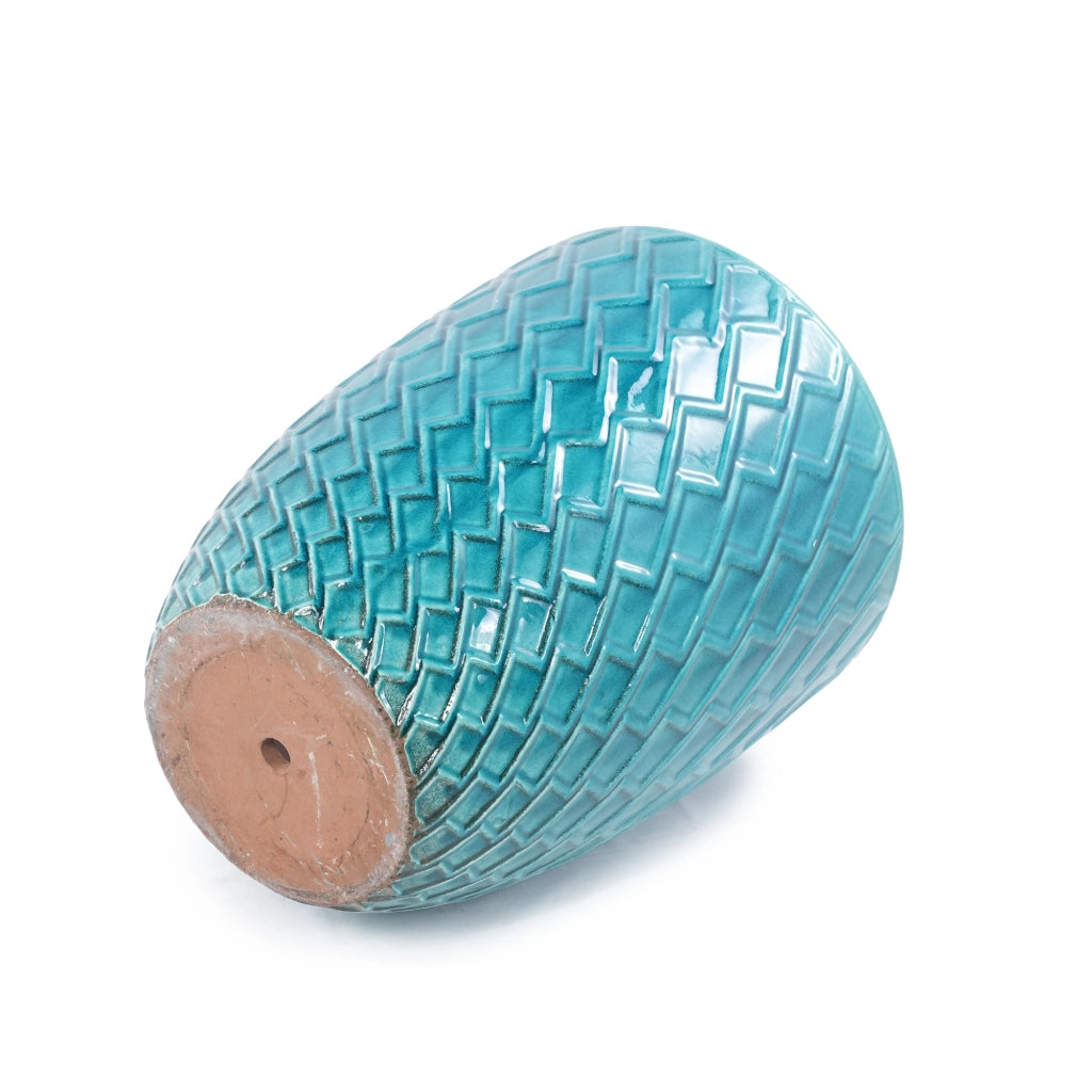 Fioriera a più livelli in ceramica artigianale con smalto lucido azzurro ciano e motivo a rombi 42 × 54 cm