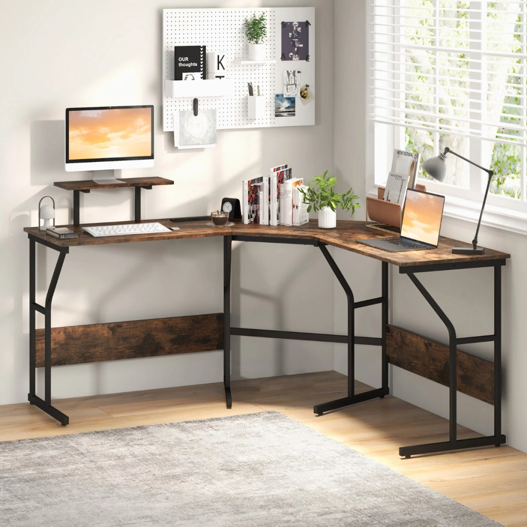 Scrivania ad angolo a forma di L con presa elettrica, Scrivania per computer con supporto monitor movibile da 225cm Marrone Rustico-Scrivanie