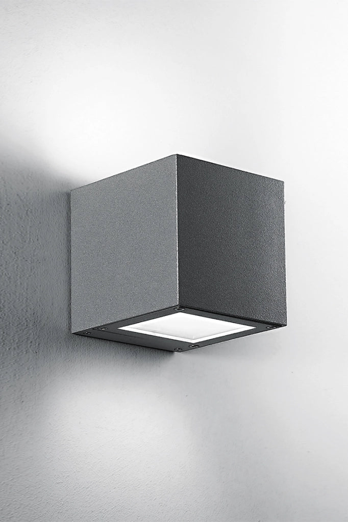 Silver Applique LED 4,5W Biemissione Quadrata IP65 3000K Marrone - Lampada da Parete per Esterni in Alluminio