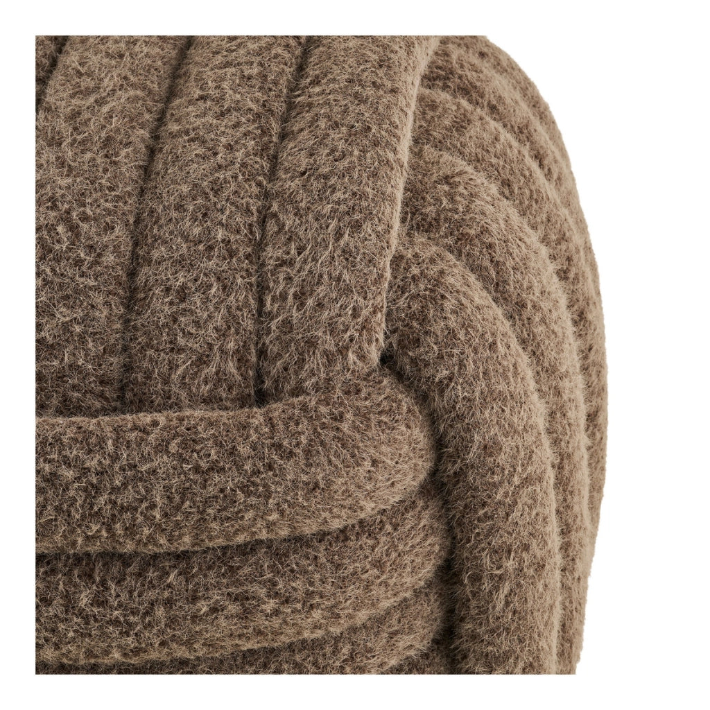 Pouf Napier in tessuto marrone con design annodato 48×48×43 cm