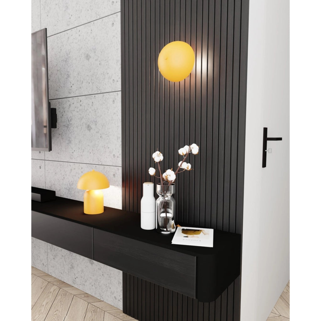 Lampada da tavolo Mush in acciaio arancione opaco