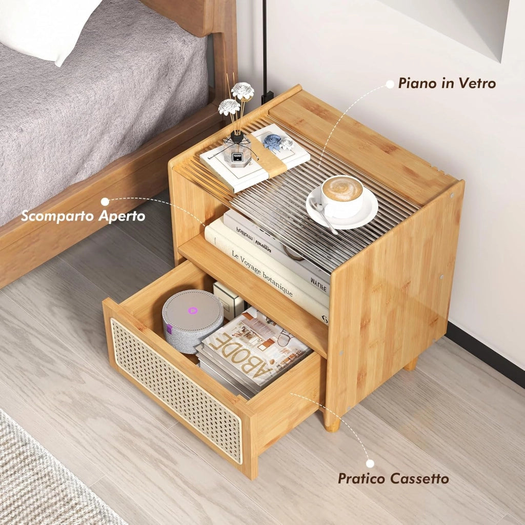 Comodino in Bambù e Rattan 43 x 35 x 50 cm, Tavolino Moderno con Piano in Vetro, Cassetto, Mobile Salvaspazio per Ufficio e Soggiorno (1, Naturale)