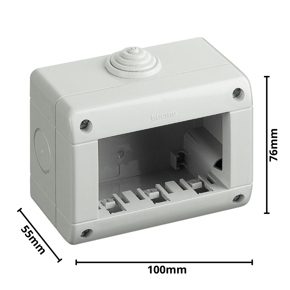 Custodia bticino 25403 serie matix ip40 per apparecchi modulari