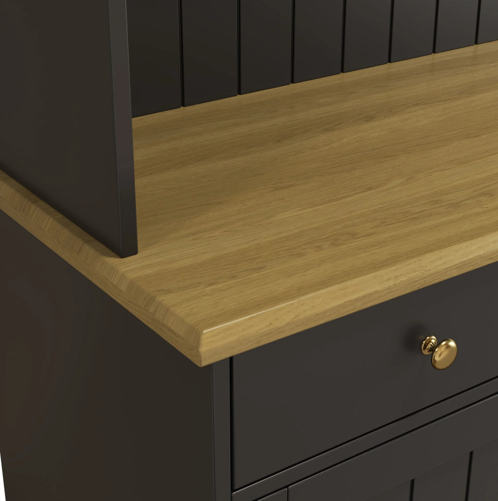 Credenza alta 120x40x191 cm con vetrine; portabicchieri e prese USB nera HOMVRA