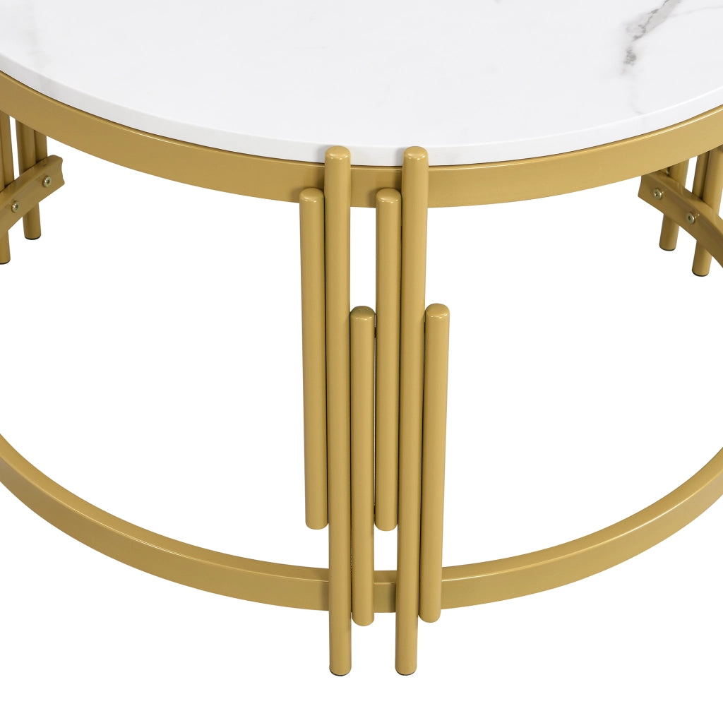 Set di tavolini da salotto 71.5x71.5x44 cm; impilabile; effetto marmo; MDF e metallo; ottone antico e bianco