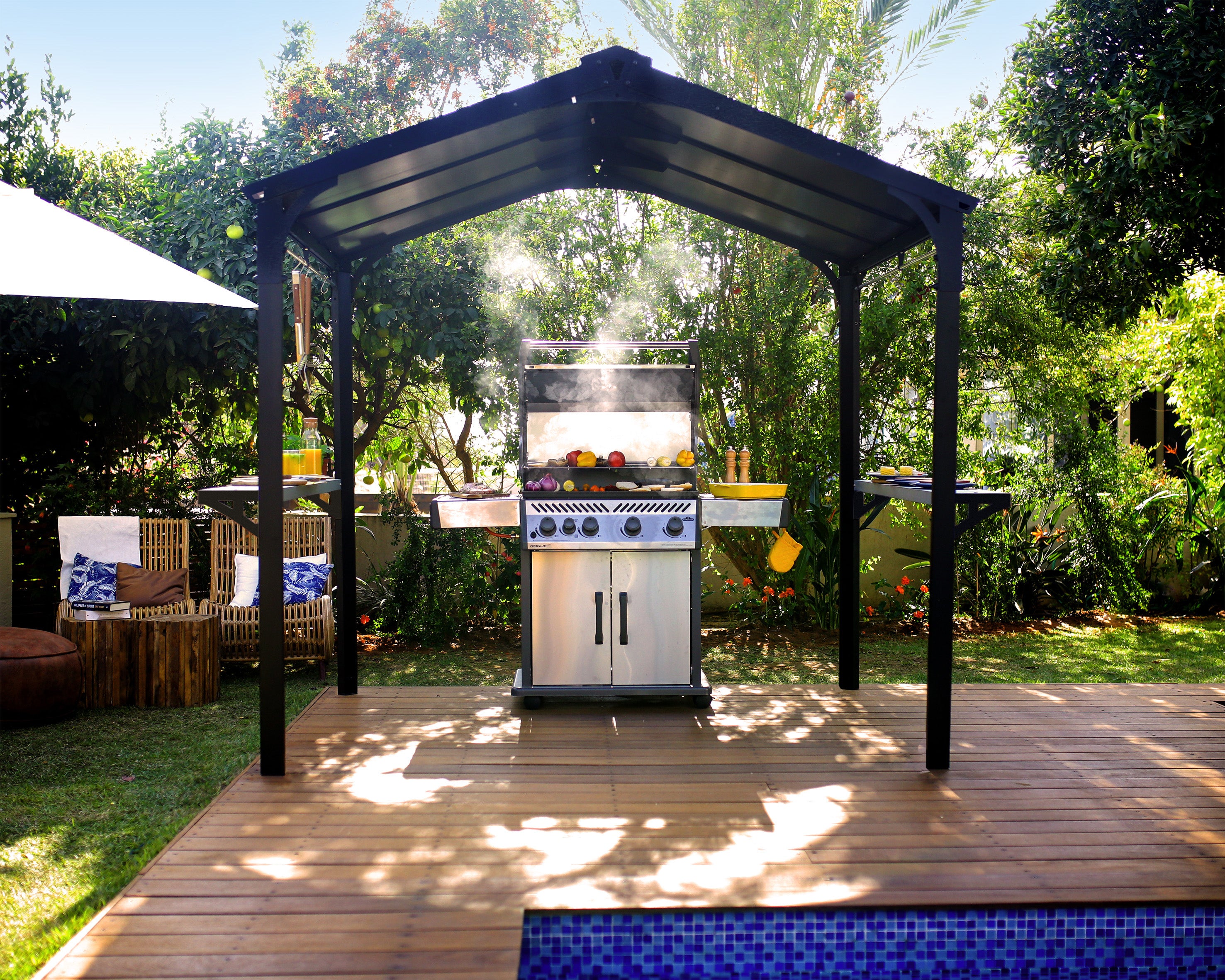 Canopia Austin Gazebo per Barbecue in Alluminio 1.8X2.4 m