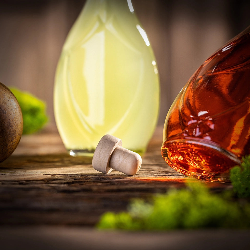 Bottiglia in vetro KADAX Icona da 250 ml per vino, liquori, succhi di frutta, distillati, moonshine con tappo di sughero