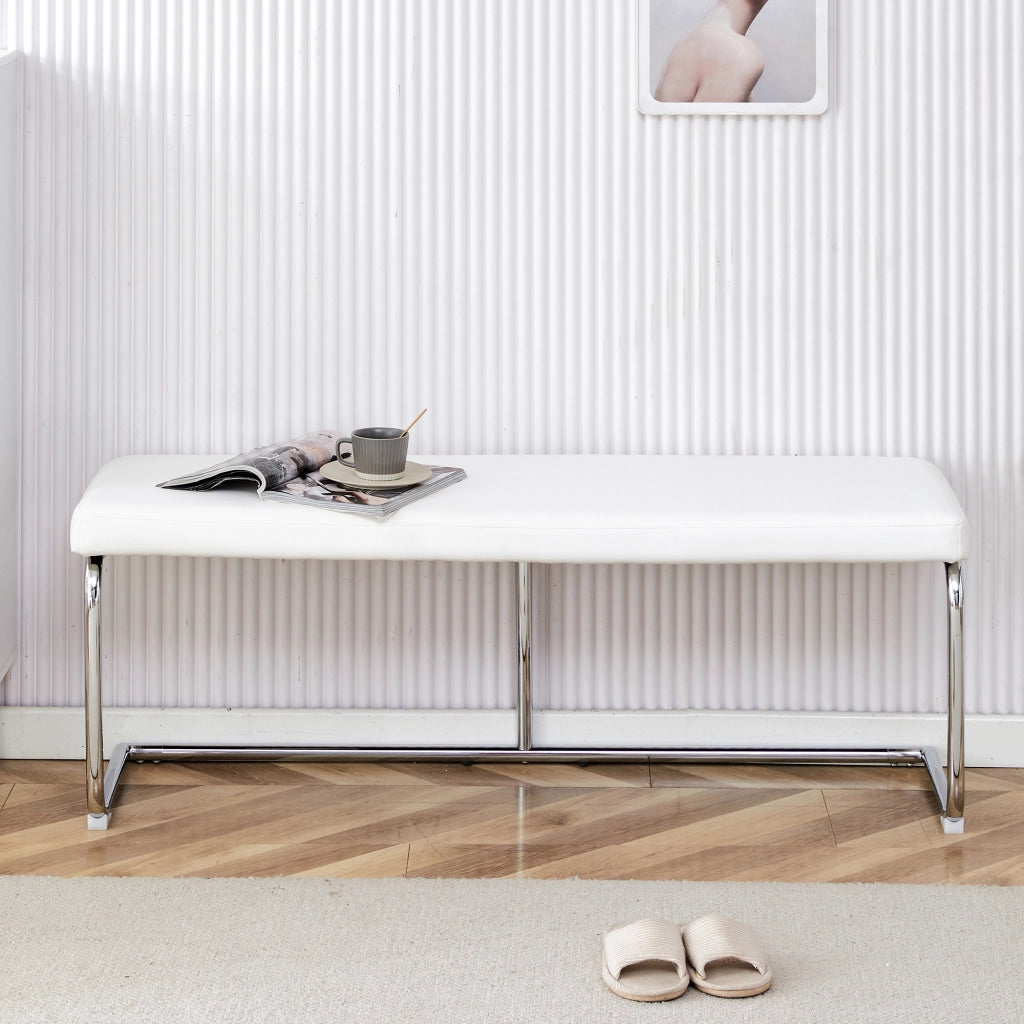 Bout de lit in pelle PU con struttura metallica, facile da pulire e versatile per ingresso e sala da pranzo, bianco 130 cm