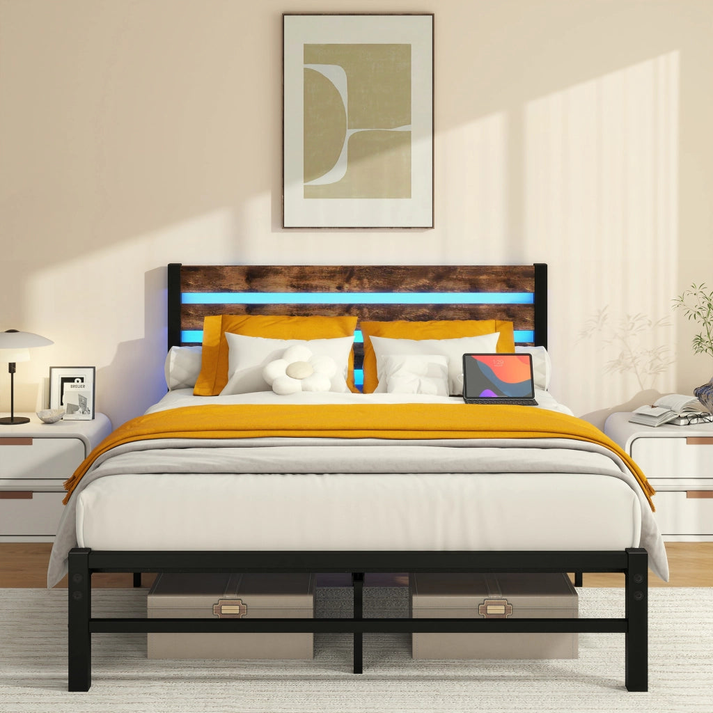 Letto in metallo con USB LED 140x200 cm MDF marrone e metallo