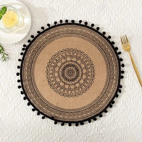 Tappeto da tavola a forma rotonda - set di 2 tappeti da tavola boho con disegno mandala in juta.