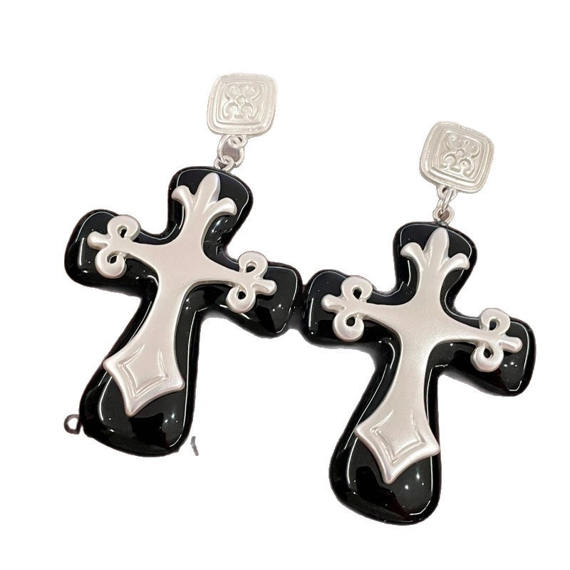 Orecchini a croce retr¨° in metallo bianco e nero, orecchini di tendenza hip-hop di nicchia per donna