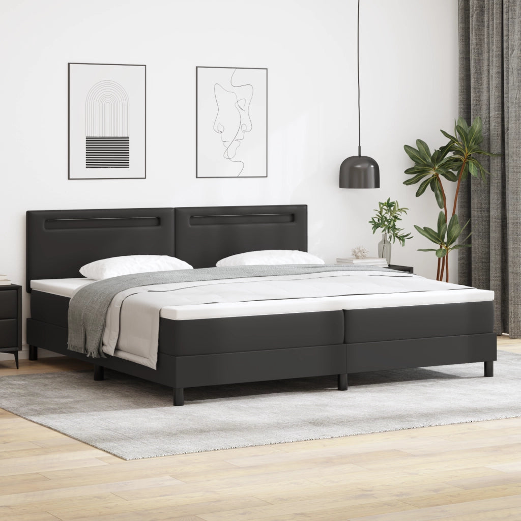 Letto con rete a molle e materasso nero 200x200 cm in similpelle