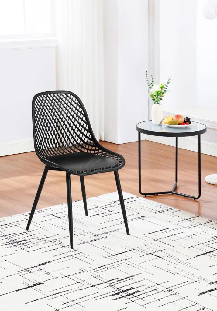 Confezione da 4 Sedie da Pranzo Sedie da Cucina con Gambe in Metallo Schienale Curvo con Design Ritagliato Seduta in PP di Alta Qualità, Sedie da Salotto e da Camera da Letto, Nero K0023EZS-4