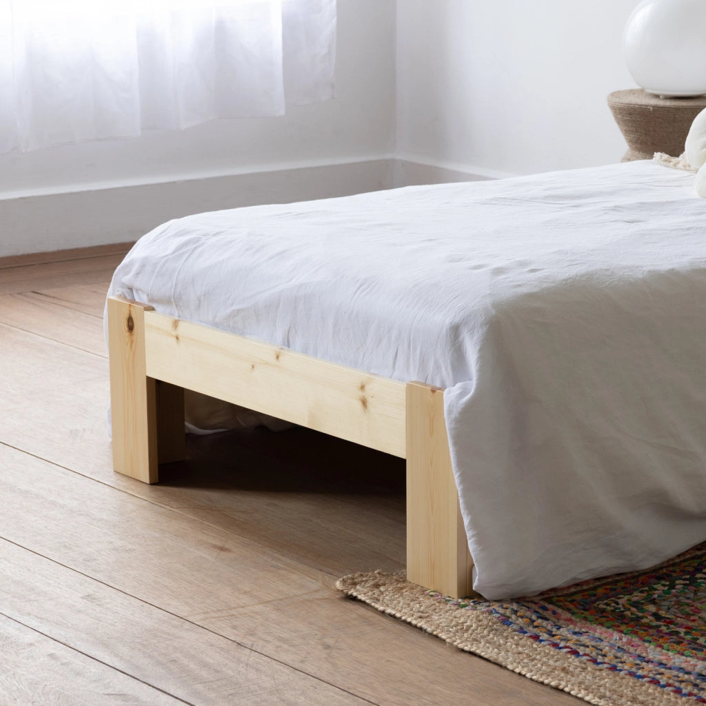 Letto in legno con testiera 90x190cm FINN