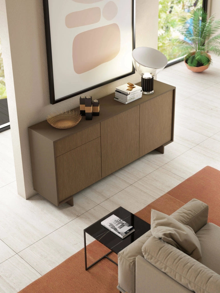 Credenza Aronne, Madia da salotto, Buffet da soggiorno a 3 ante e 1 cassetto, 100% Made in Italy, 170x42h78 cm, Marrone e Noce