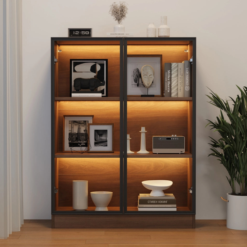 Vetrina in vetro con LED 80x30x106 cm; effetto noce naturale; con ante in alluminio