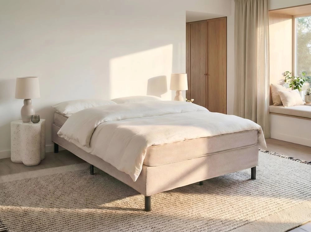 Letto matrimoniale con rete in tessuto 140 x 200 cm con materasso a molle insacchettate senza testiera camera da letto beige