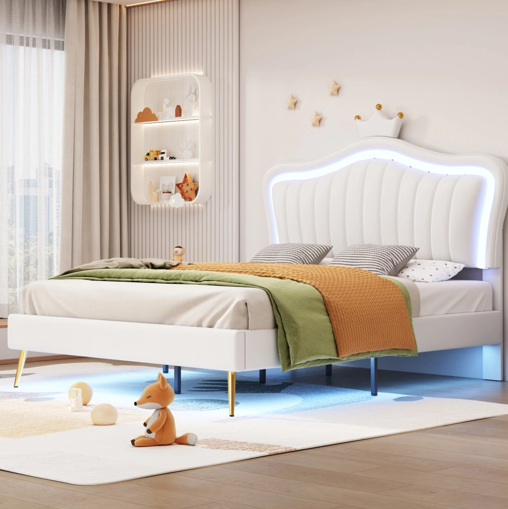 Letto imbottito per bambini 140 x 200 cm con LED; testiera regolabile e corona; bianco