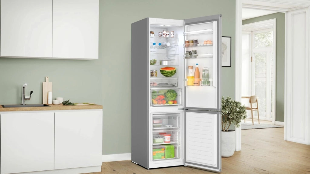 Bosch Serie 4 KGN397LDF Frigorifero combinato da libera installazione 203 x 60 cm Metal look Classe D