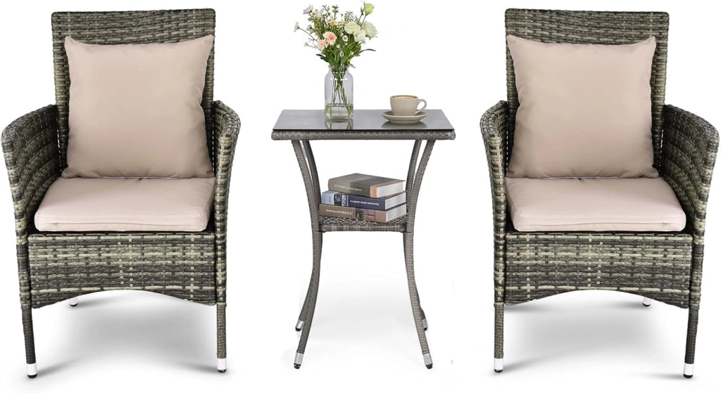 Set Mobili Salotto da Giardino Esterno in Rattan, 1 Tavolino con Piano in Vetro Temperato Portato fino a 45 kg, 2 Poltrone con Cuscino fino a 180 kg