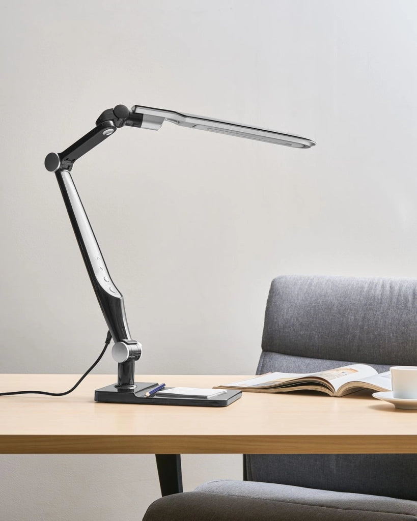 Lampada da tavolo LED per ufficio domestico con braccio regolabile e orientabil dimmer continuo e modalità CCT Colore nero