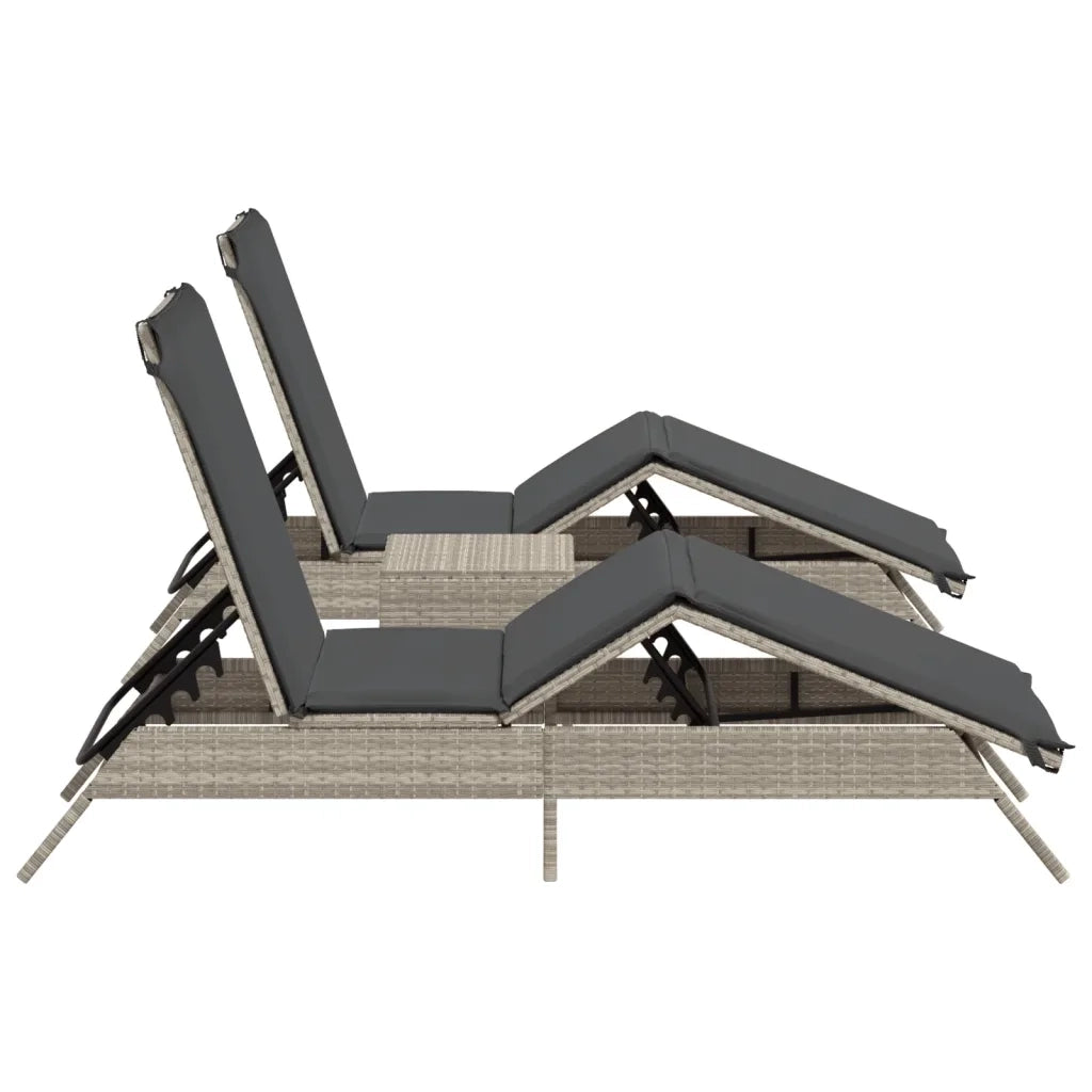 Lettini Prendisole 2pz con Tavolino Grigio Chiaro in Polyrattan 4002715