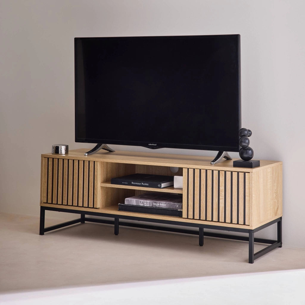 Mobile tv a 2 ante in legno scanalato e metallo nero, 120cm, marrone