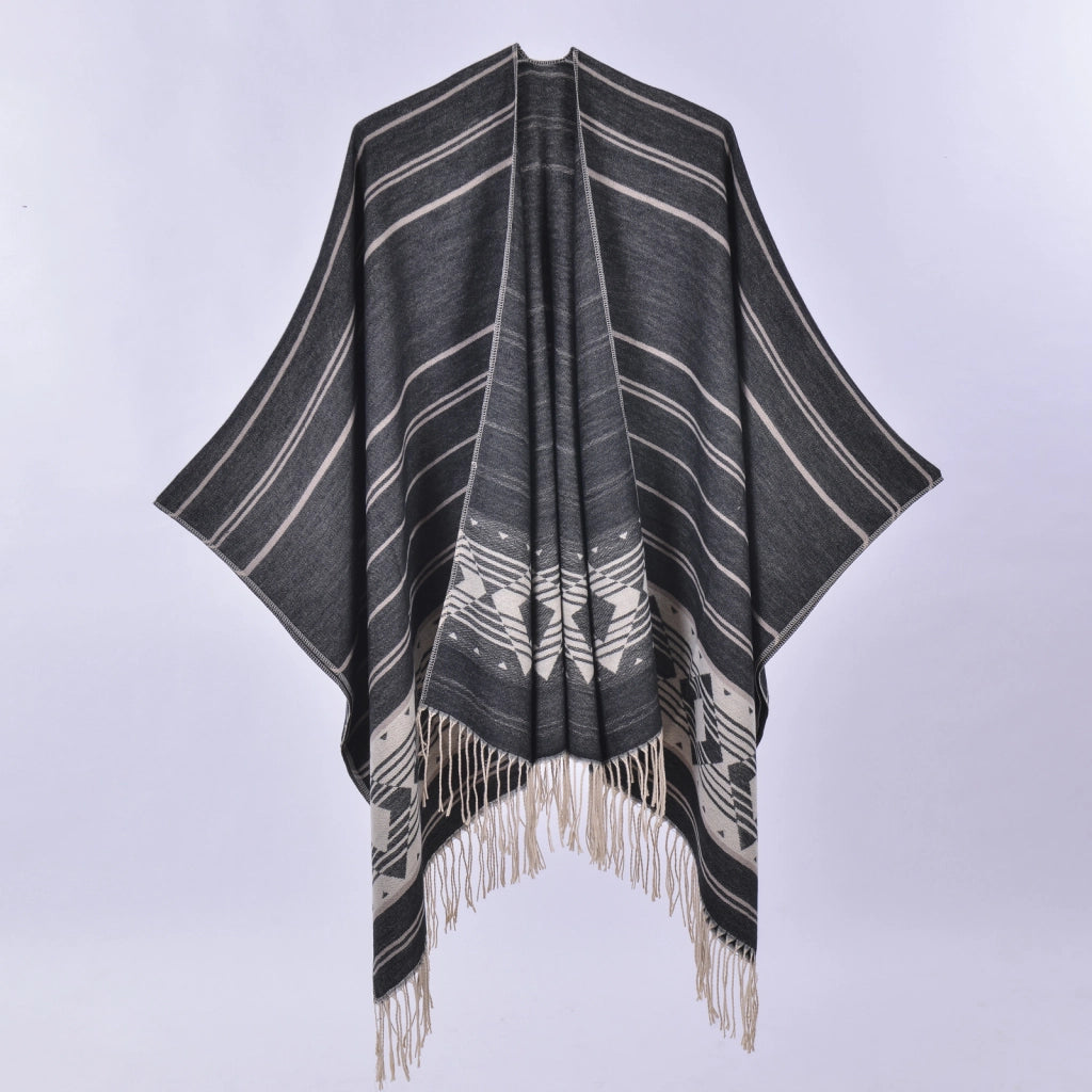 Nuovo mantello/cappotto da donna in cashmere con nappe double-face.