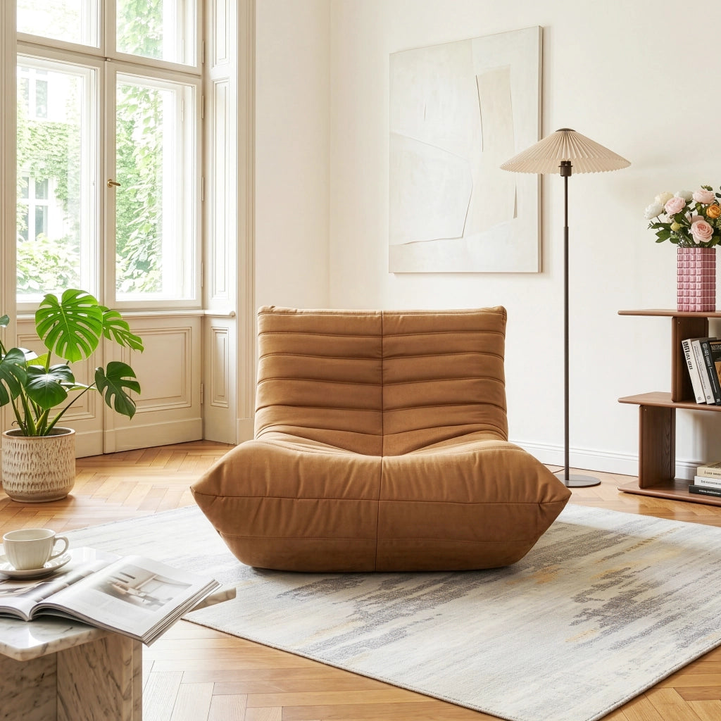Poltrona Bassa Imbottita Kodsø con Rivestimento in Microfibra 75x90x100 cm - Marrone [en.casa]
