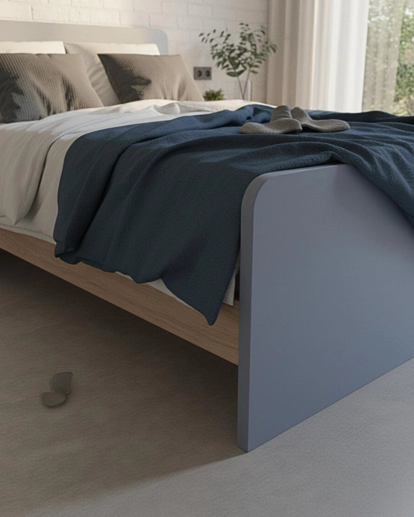 Letto easy con fascioni e pediera - Letto una piazza e mezzo 127 x 197 - Testiera e pediera avio, fascioni virginia - Rete e materasso esclusi_