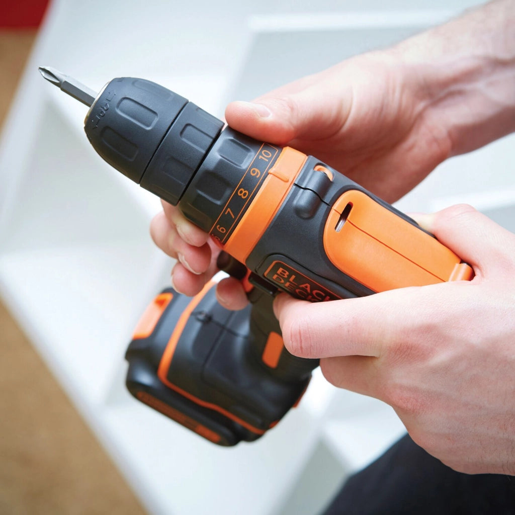 Black & Decker BDCDD12-QW – Avvitatore compatto 10,8V + batteria