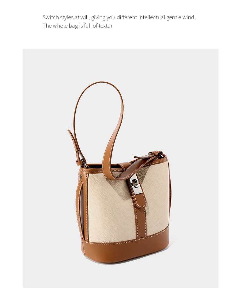 Borsa a tracolla in vera pelle da donna, colore bianco.