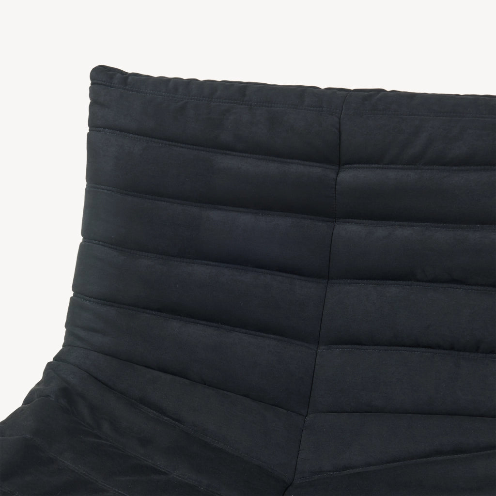 Poltrona Bassa Imbottita Kodsø con Rivestimento in Microfibra 75x90x100 cm - Nero [en.casa]