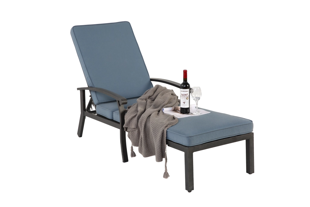 OKWISH Sdraio da Giardino Reclinabile a 5 Posizioni con Cuscino, Struttura Intrecciata per Terrazza Piscina, Alluminio Blu