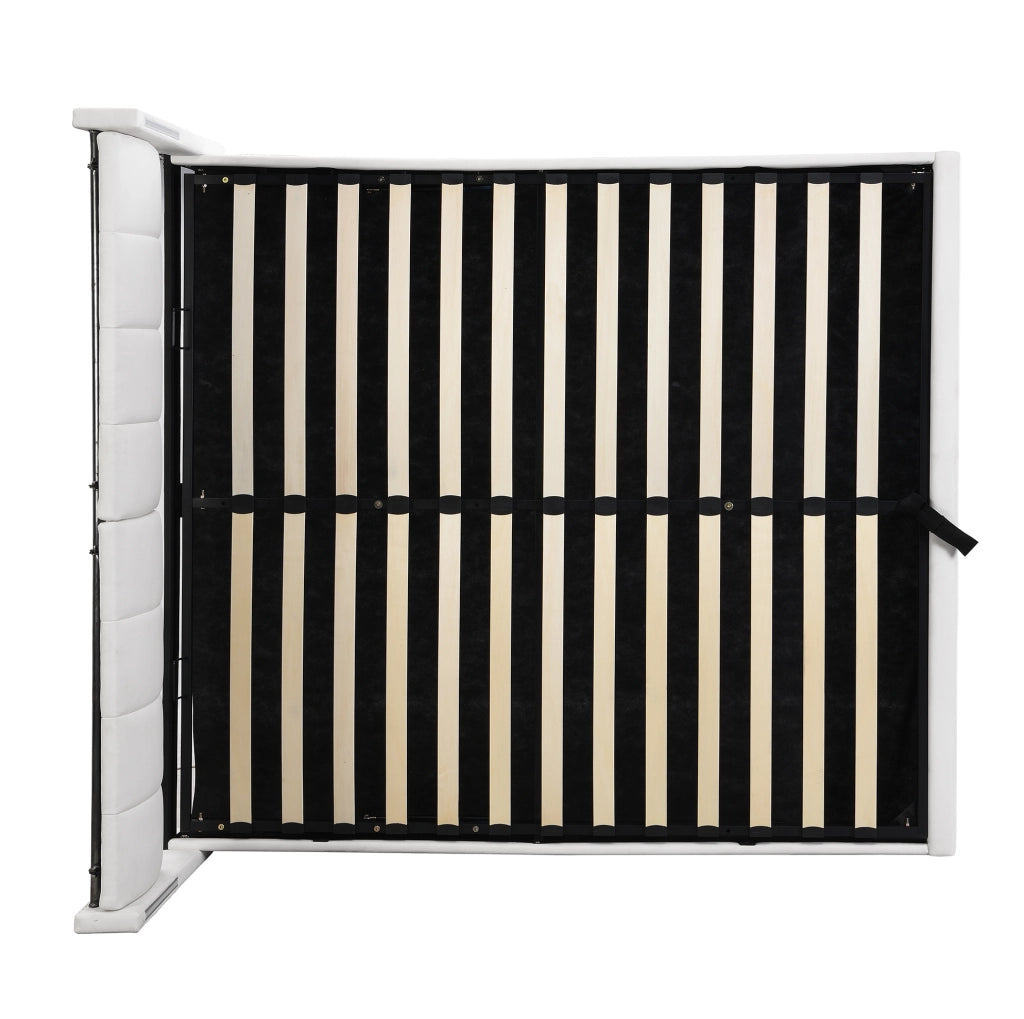 Letto imbottito LED 180 x 200 cm bianco con contenitore, USB e testiera regolabile