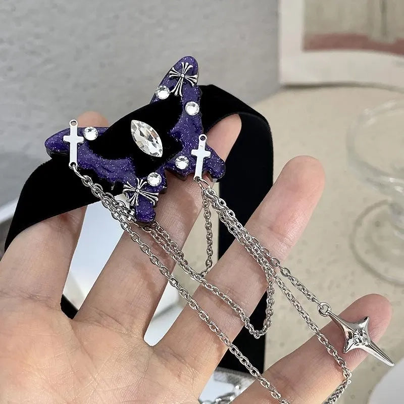 Collana con farfalla e diamante e nastro nero: gioiello con perline fatto a mano