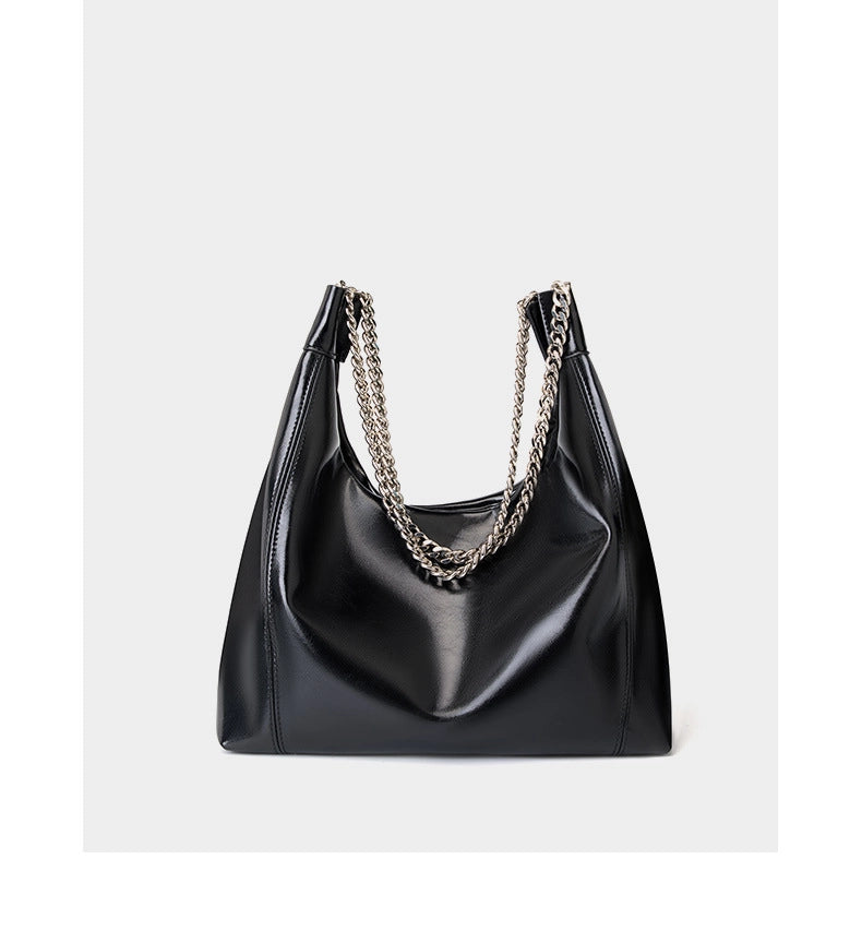 Borsa a tracolla da donna in vera pelle, graziosa e carina, colore nero.