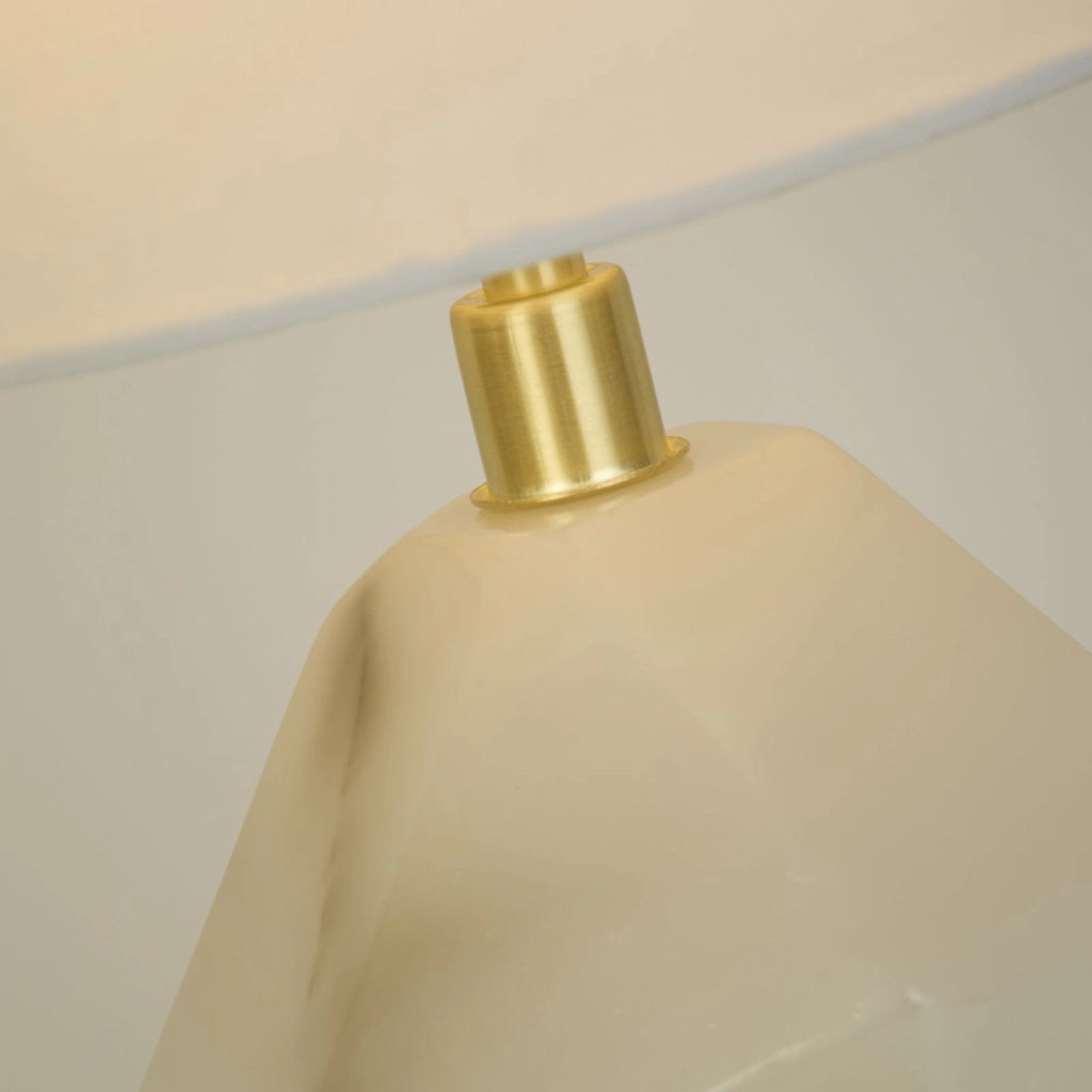 Lampada da tavolo Apex 1Lt, metallo ottone satinato, paralume bianco