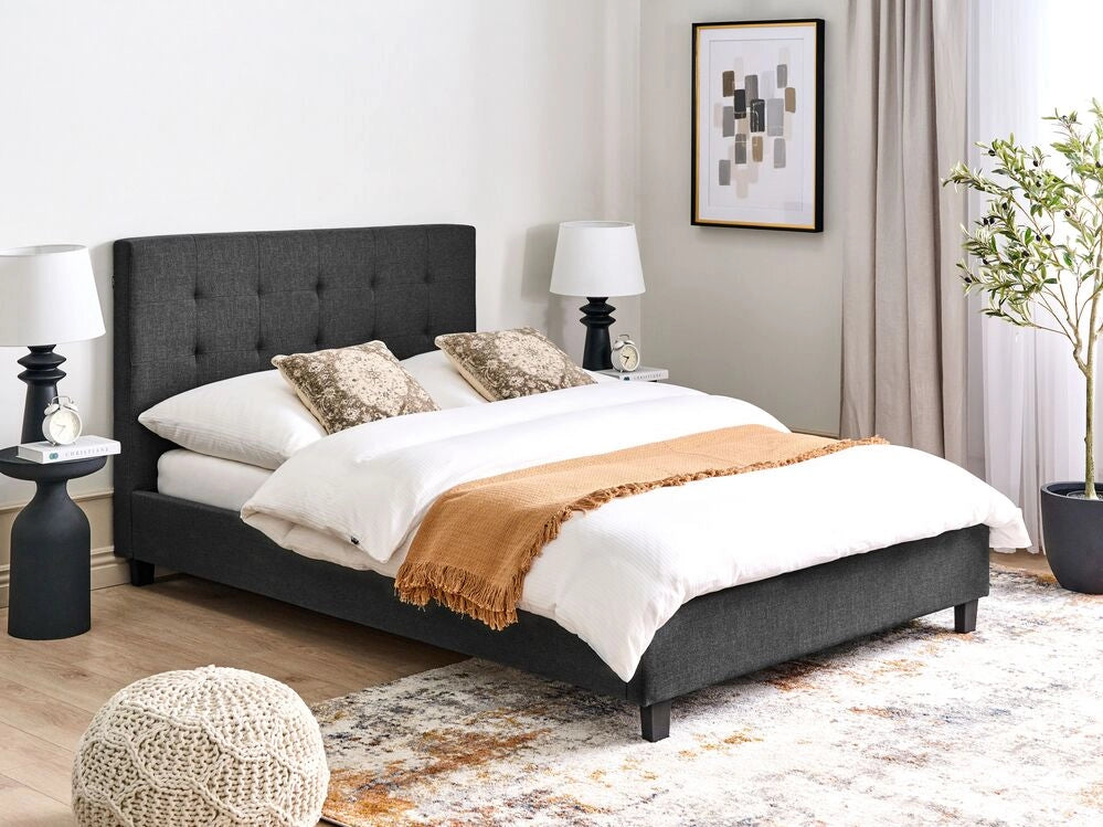 Letto imbottito tessuto grigio scuro rete a doghe testiera trapuntata 140 x 200 cm
