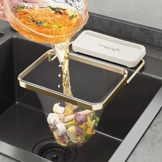 Sistema di Scarico Risciacquo con Contenitore di Accumulo e Sacchetti di Riciclo - Soluzione Pratica per la Gestione dei Rifiuti in Cucina