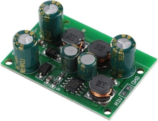 Convertitore di Boost con uscita positiva e negativa -15V e +15V.