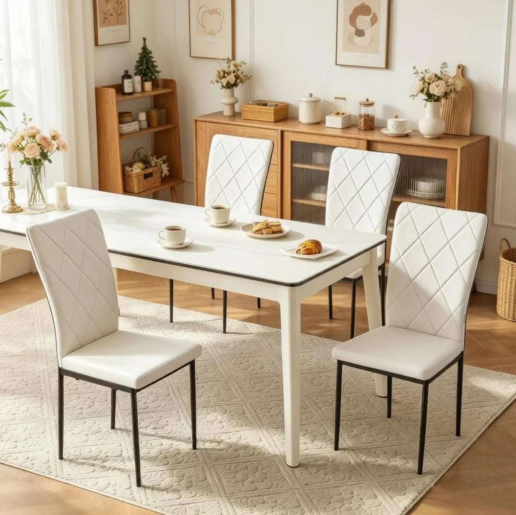 Set di 4 sedie da pranzo in similpelle con schienale alto