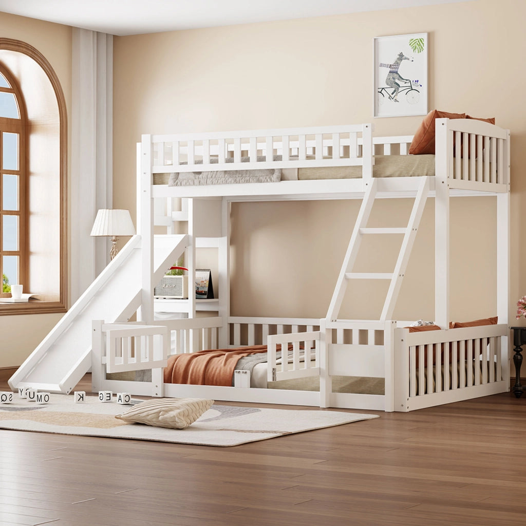 DESMIU Letto a castello per bambino 140 × 200 cm con scivolo, scala, ripiani, senza materasso, bianco