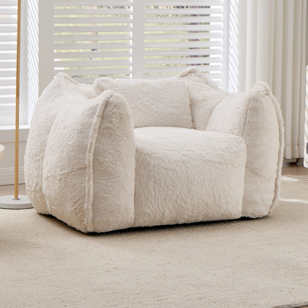 Poltrona pouf in pelliccia sintetica con design ergonomico e imbottitura in schiuma ad alta densità beige