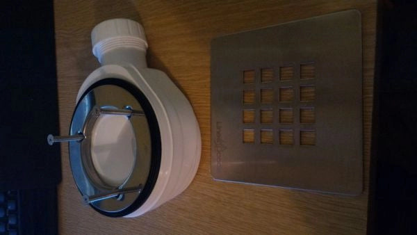 Piletta ultraribassata in PVC per piatto doccia basso con foro diametro da 90 mm - Con tappo tondo Bianco
