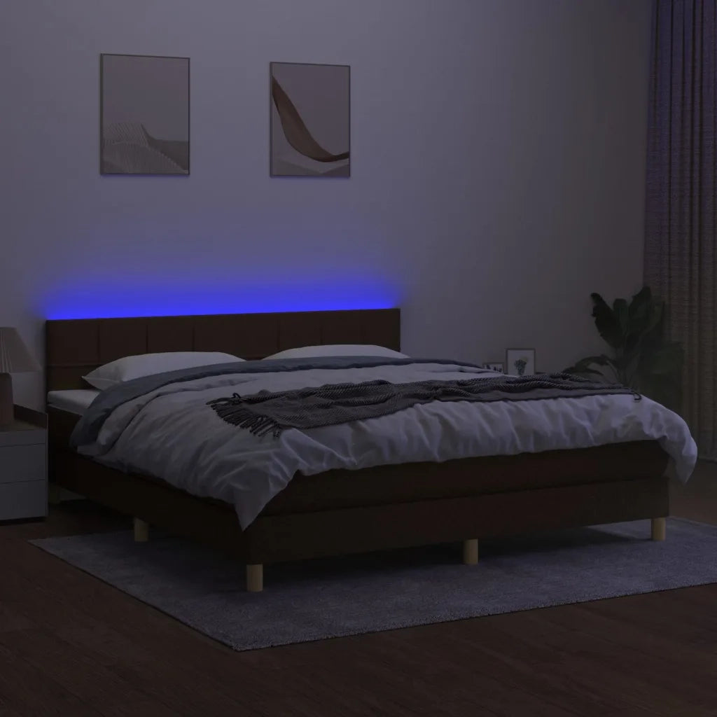 Letto a Molle Materasso e LED Marrone Scuro 160x200 cm Tessuto 3133728